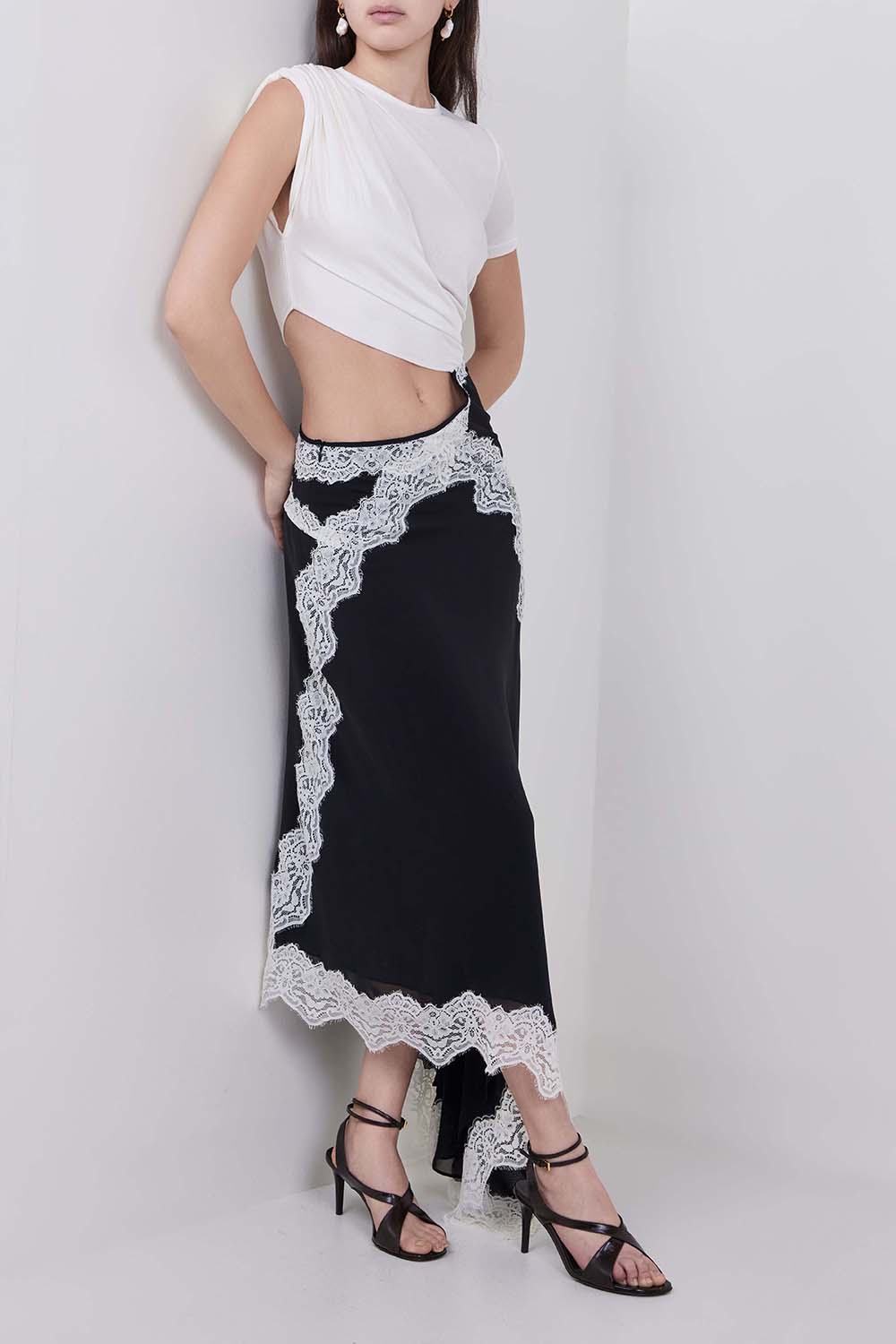 שמלת קאט אאוט